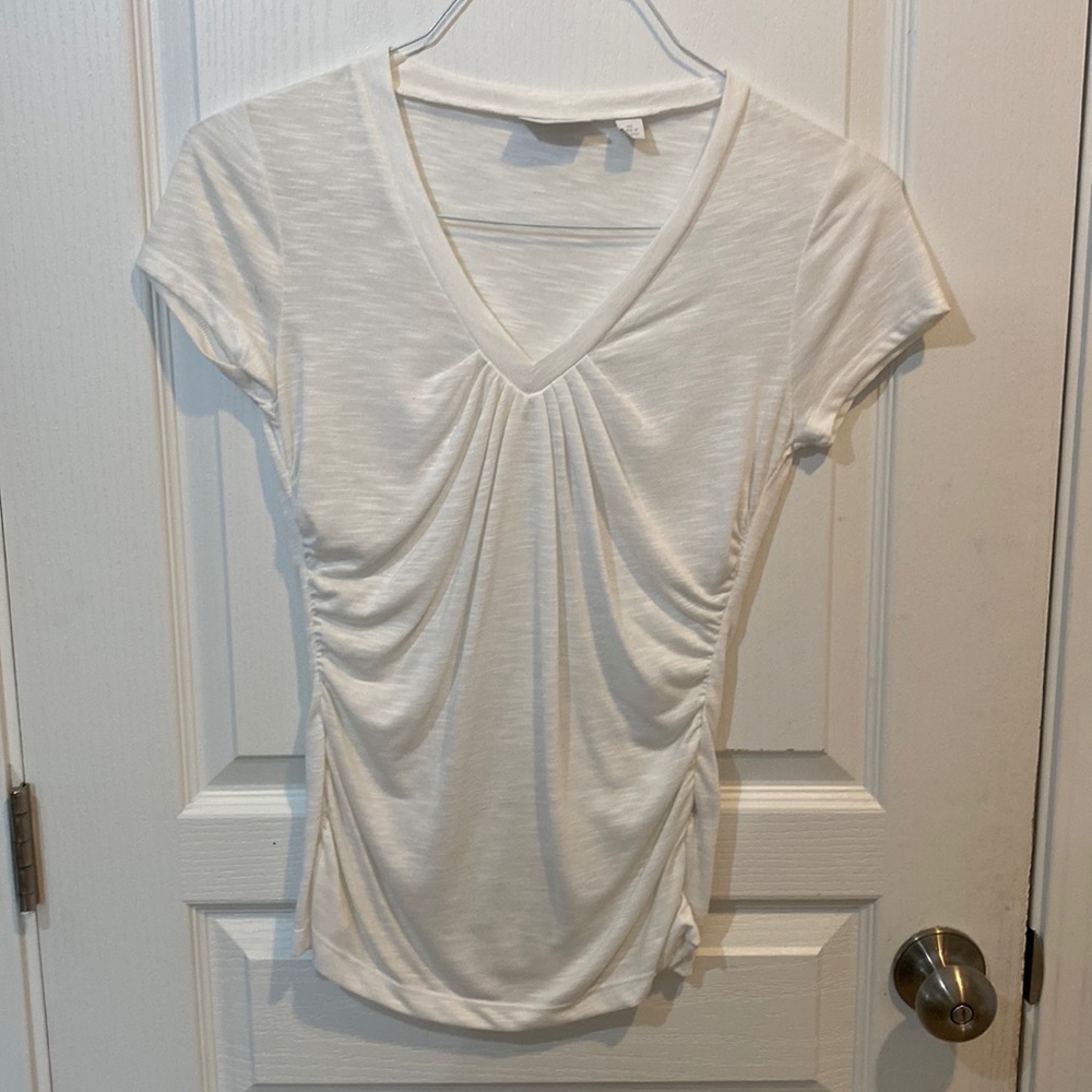 Beautiful detail white dress shirt!
